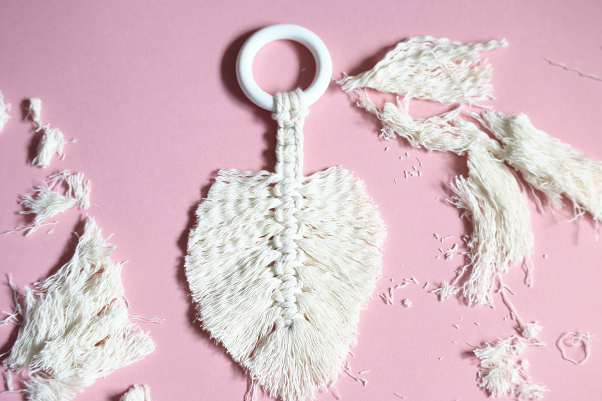 Comment faire une feuille ou une plume en macramé?